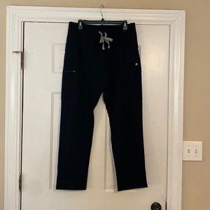 Yola figs scrub pants NWT